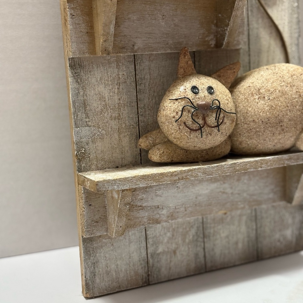 River Stone Cats On. Wall Shelf decor - Picture 3 of 9